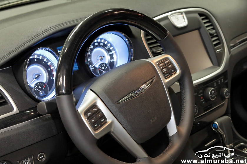 كرايسلر 300 2013 هيمي الجديدة بفخامة عالية صور واسعار ومواصفات Chrysler 300 8